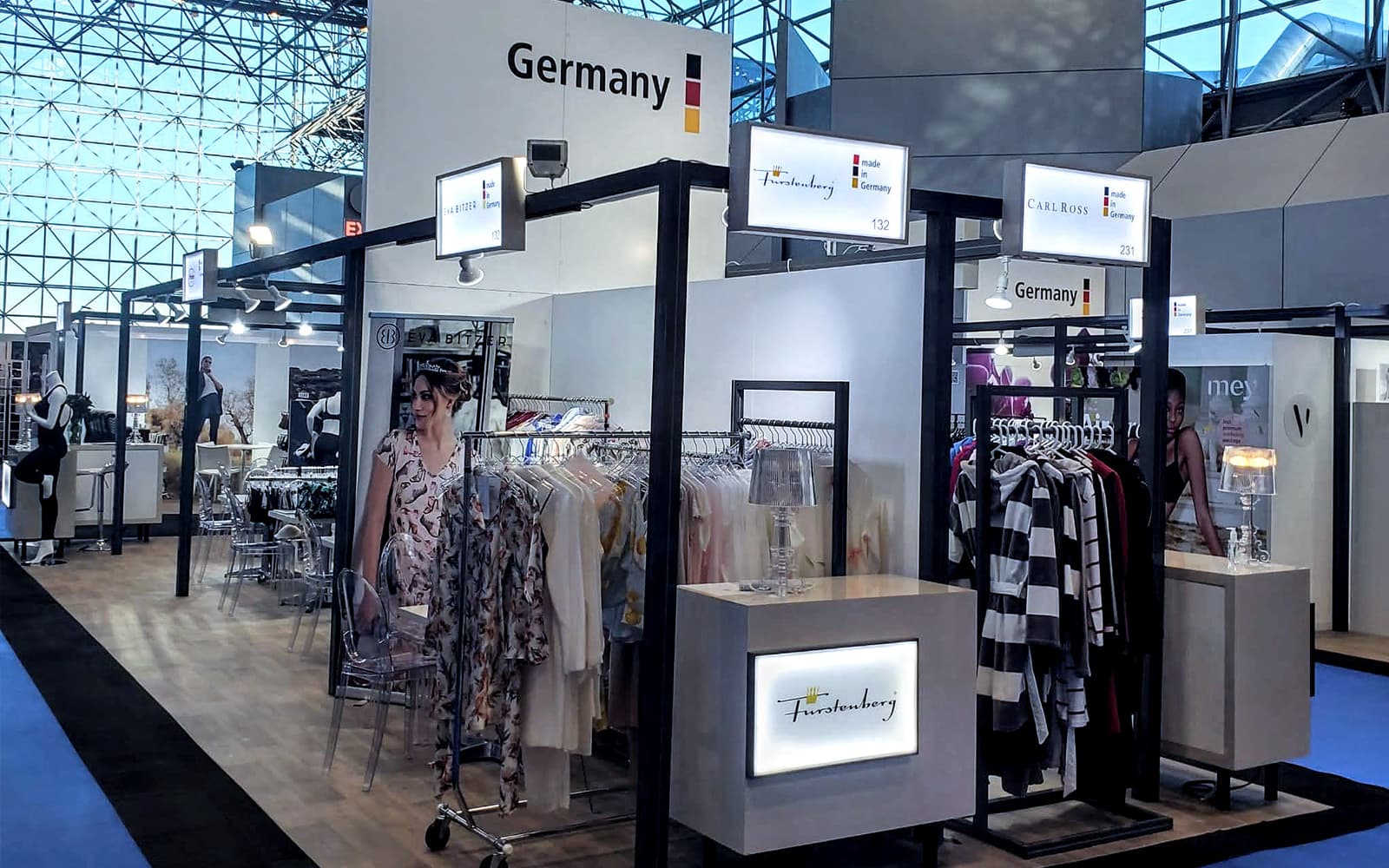 Full-scale show operations across a convention venue