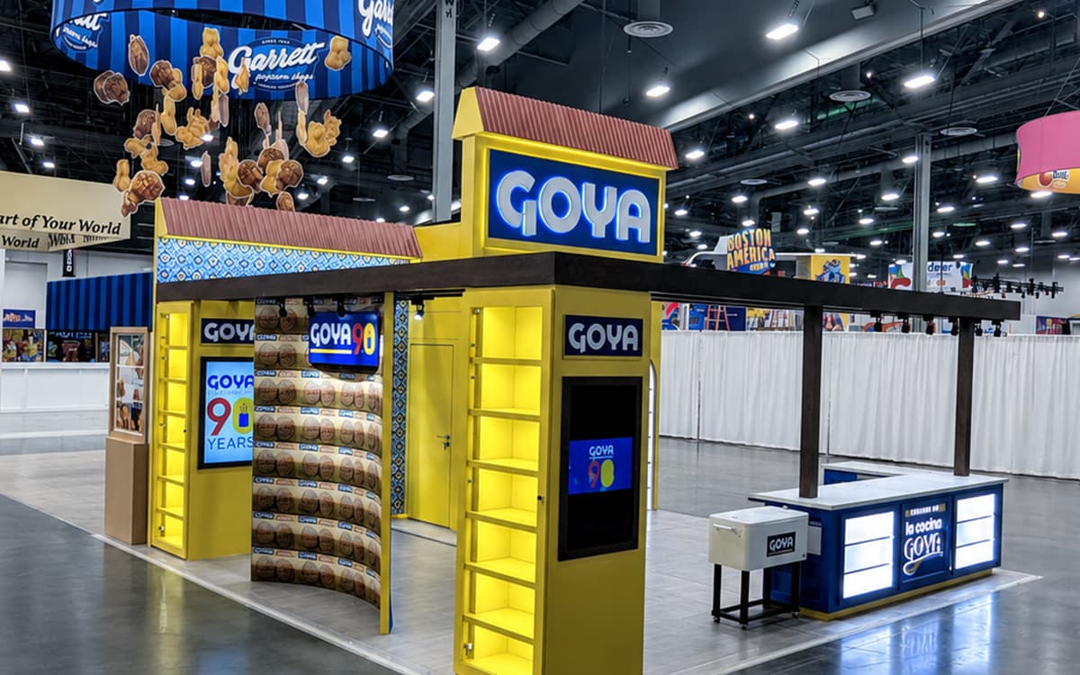 Goya exhibit build