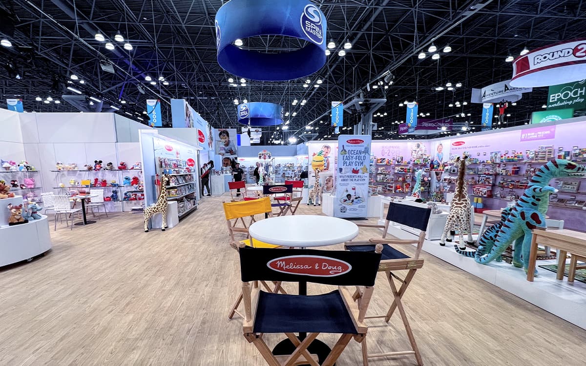 Spin Master exhibit build